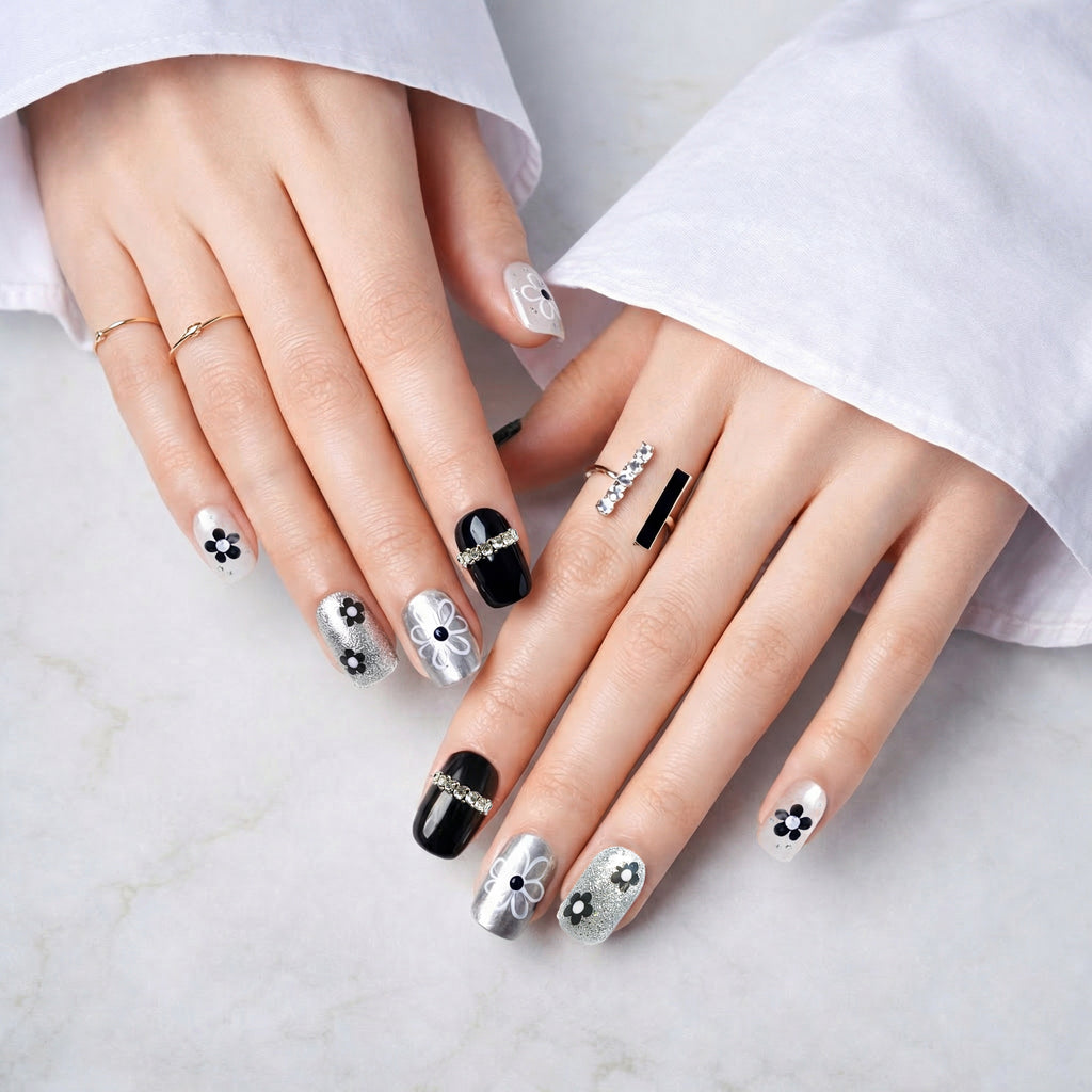Galaxy Fireworks Short Fake Nails - Black White Glitter Rhinestones